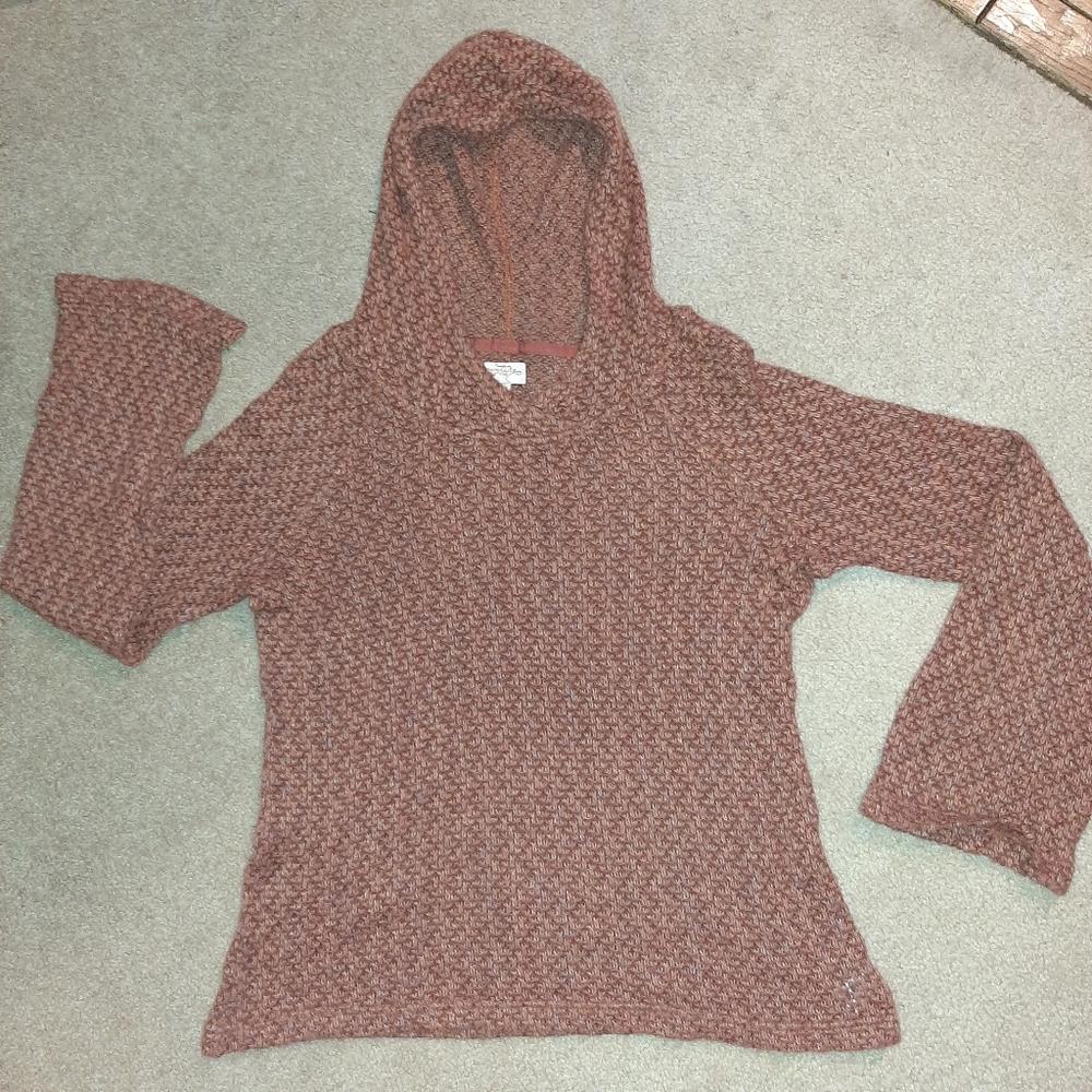 Adventura Hooded Sweater